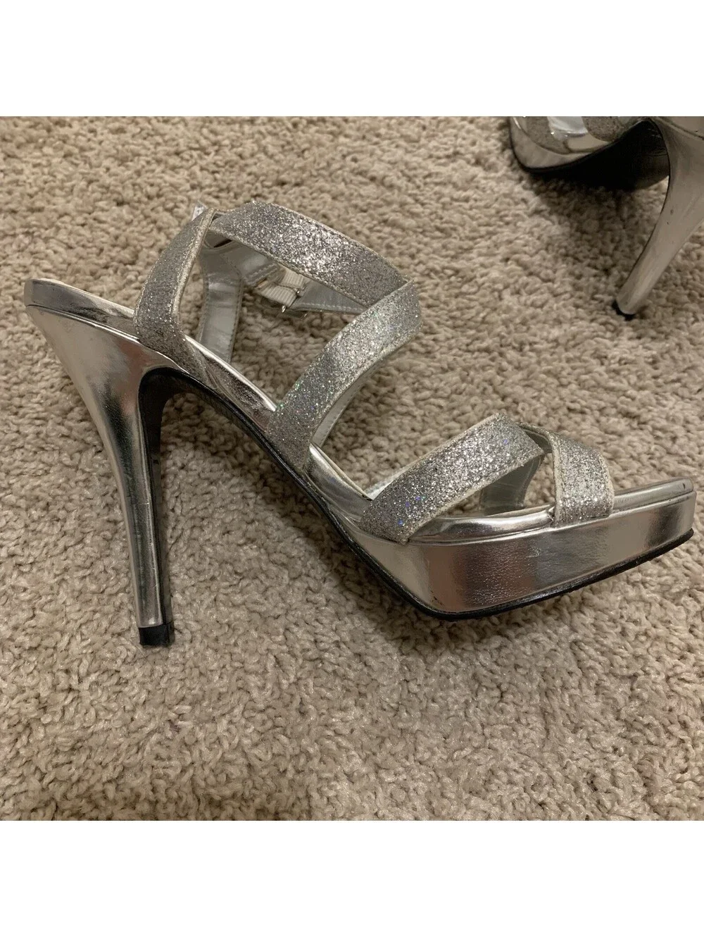 Women’s Tevolio High Heels Silver Sparkle Open Toe Ankle Strap Shoes Size 5.5